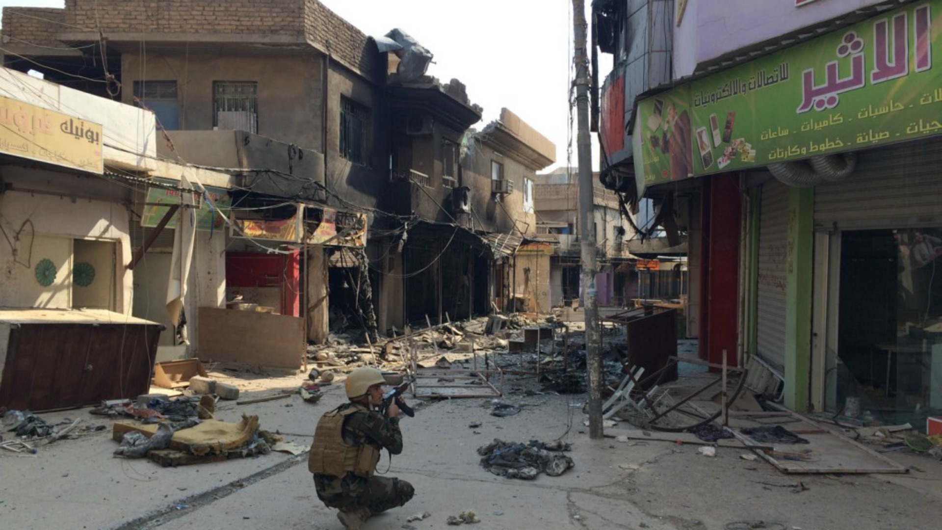 Dans la ville de Qaraqosh libérée de Daech et en partie détruite (Photo: Fraternité en Irak)